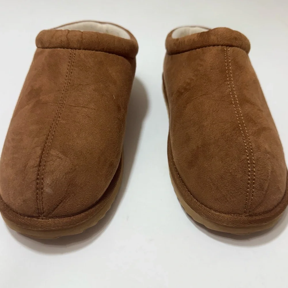 Old Navy Kids Size XXL (5Y-6Y) Cozy Brown Slip-On Clog Slippers